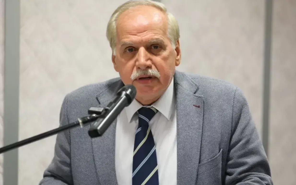 CHP'den Ayrılan Haluk Akbay, Yeni Parti'ye Geçti